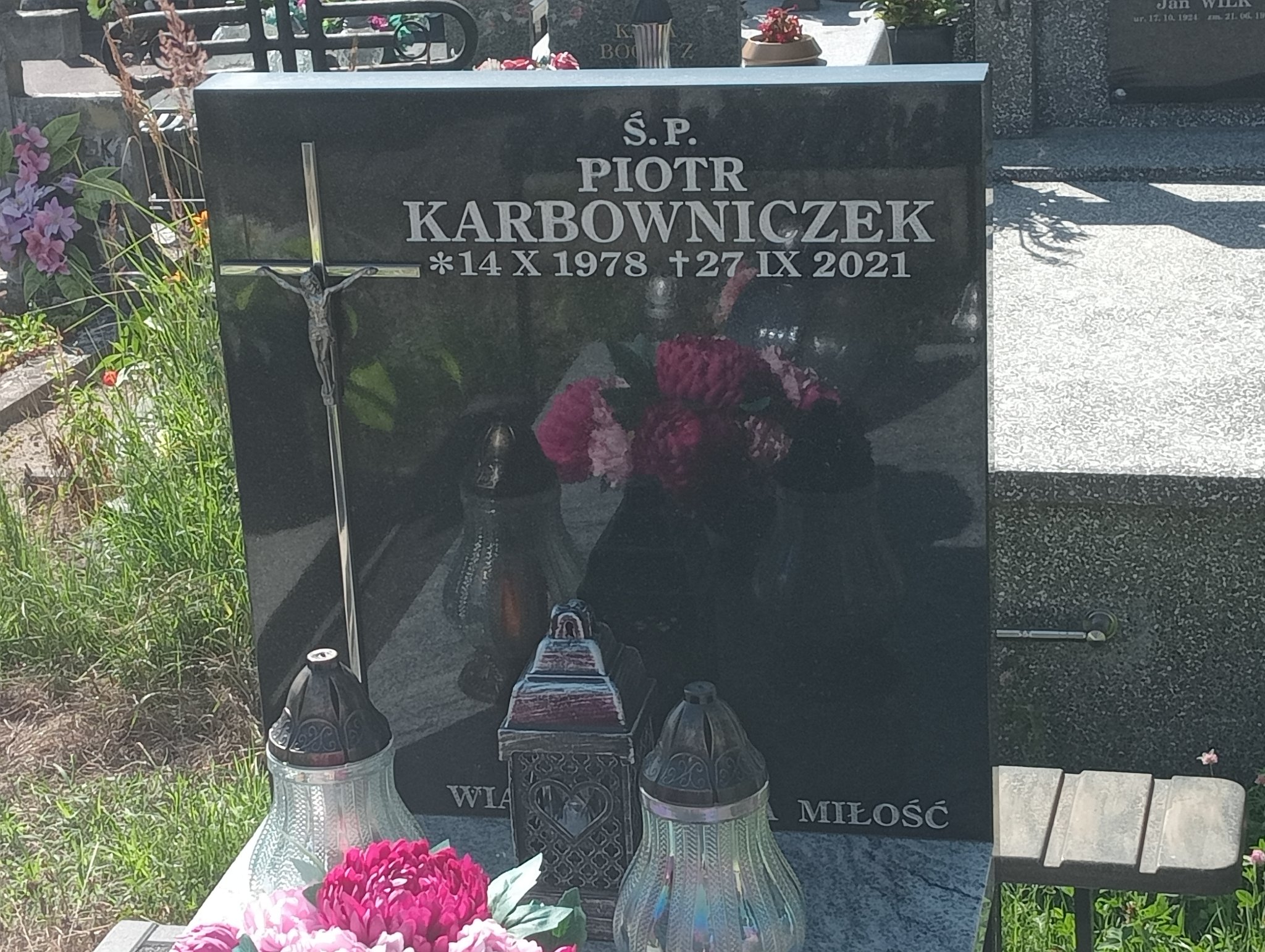 Piotr Karbowniczek 1978 Tarnobrzeg Miechocin - Grobonet - Wyszukiwarka osób pochowanych